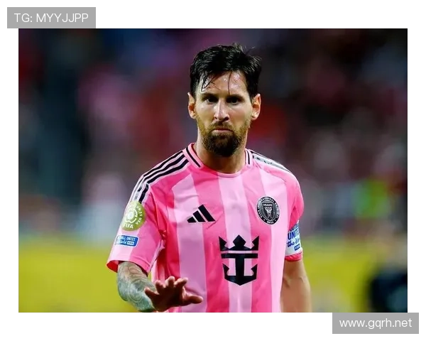 与梅西的合作与竞争：苏亚雷斯在双重关系中的角色