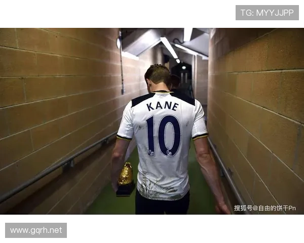 哈里·凯恩在热刺与拜仁的战术角色对比：体系权重如何变化