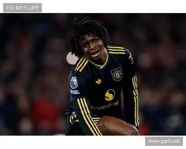 曼联防线失误频繁引发争议，当前赛季表现稳定性面临考验