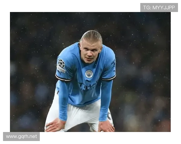 哈兰德与同期前锋关键战决定性表现对比