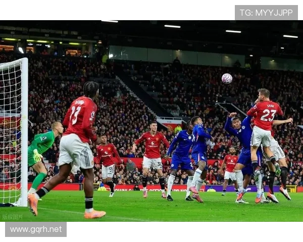 曼联战术执行持续崩盘，场上混乱加剧赛季走势不确定性