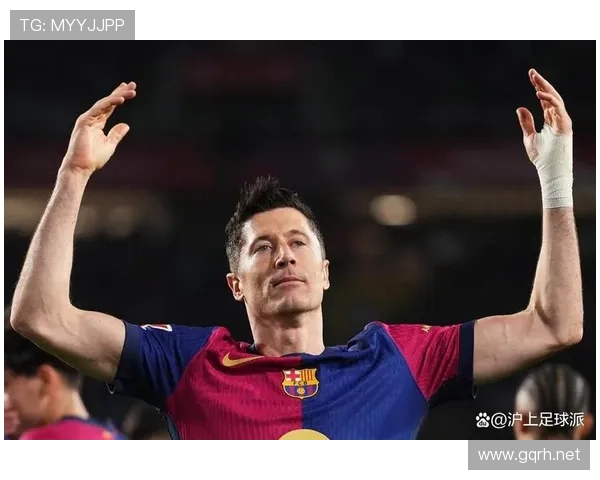 莱万多夫斯基早期生涯解析：低起点前锋的顶级进化路径